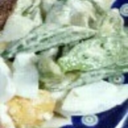オクラを洋風なサラダにして食べたのは初めてでした。
美味しいですね♪
オクラの緑と卵に黄色で食卓も華やかになりました（＾＾）